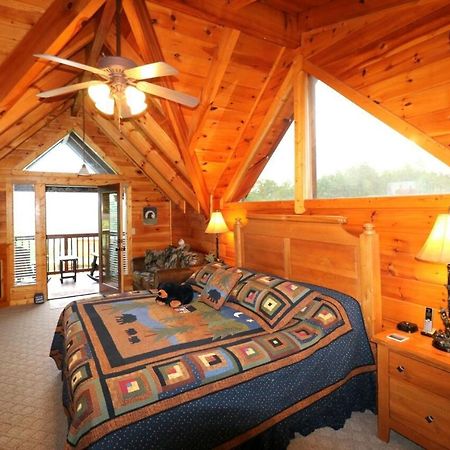 A Stone'S Throw Cabin Βίλα Pigeon Forge Εξωτερικό φωτογραφία