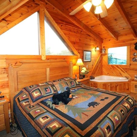 A Stone'S Throw Cabin Βίλα Pigeon Forge Εξωτερικό φωτογραφία