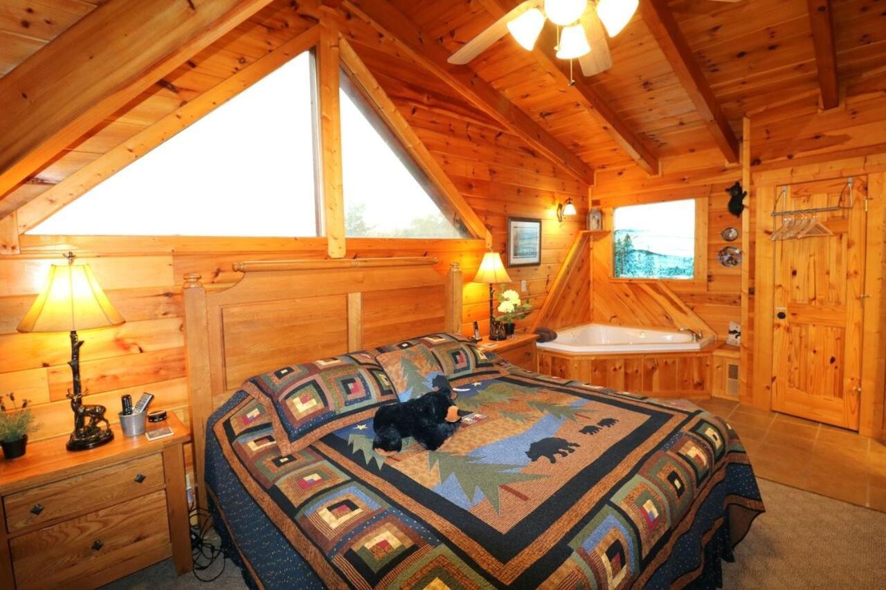 A Stone'S Throw Cabin Βίλα Pigeon Forge Εξωτερικό φωτογραφία