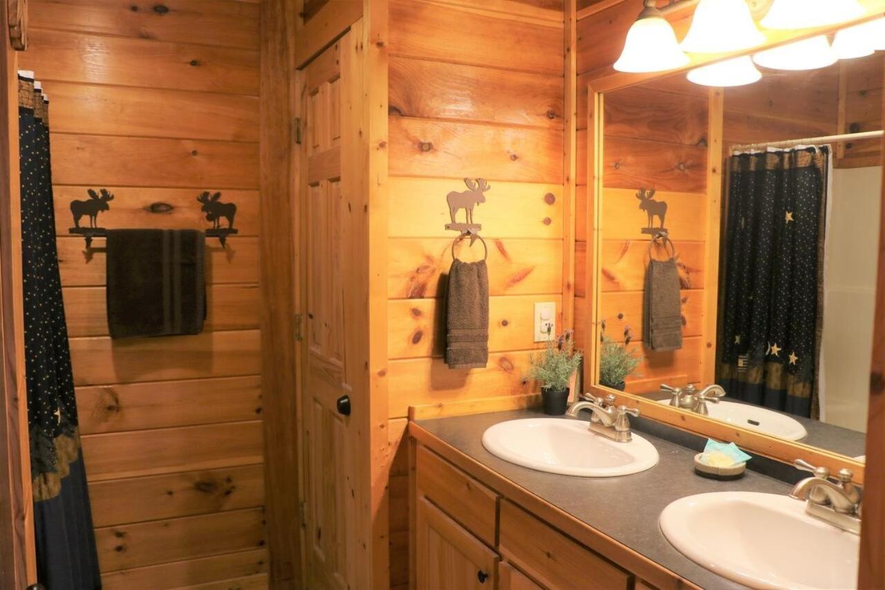 A Stone'S Throw Cabin Βίλα Pigeon Forge Εξωτερικό φωτογραφία