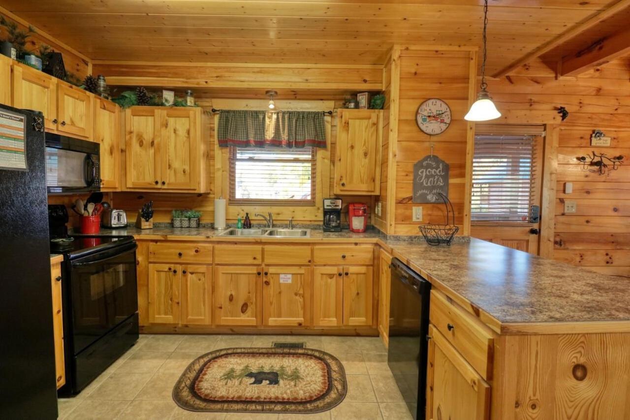 A Stone'S Throw Cabin Βίλα Pigeon Forge Εξωτερικό φωτογραφία